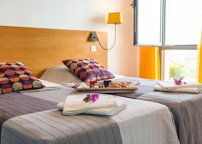 Villa Des Arts, 100 Meters From The Sea, Swimming Pool, Wifi, Air Conditioning And 6 Bikes *